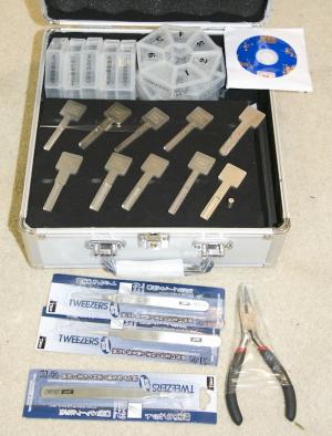 Ultimate auto make up key set